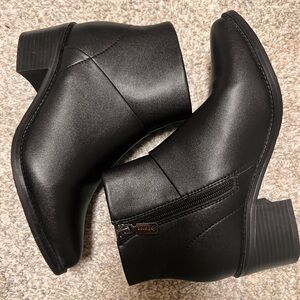Blondo Black weatherproof ankle boots 7.5